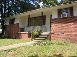 410 Cleveland Ave, Athens, TN 37303
