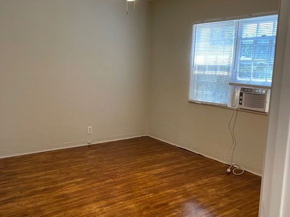 5th image of 631 E Virginia Ter #B