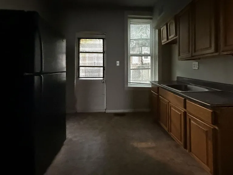 5122 Folsom St — Photo 7