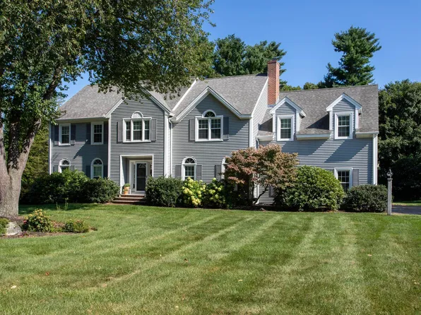 13 Raymond Lane, Hampton, NH 03842