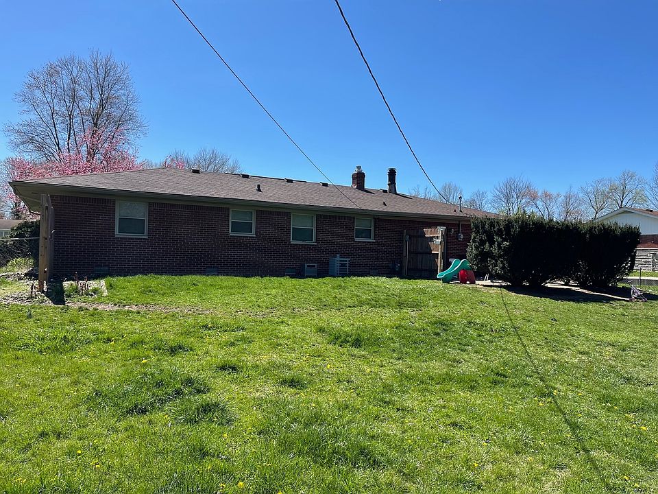 2nd image of 4320 E Dudley Dr N