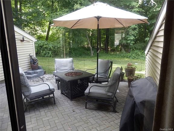 2nd image of 43 Woodland Trl
