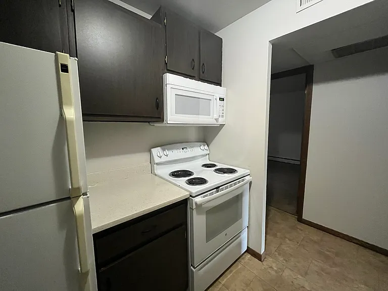 6143 W Coldspring Rd #101 — Photo 5