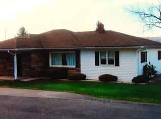 539 Main St, Manns Choice, PA 15550