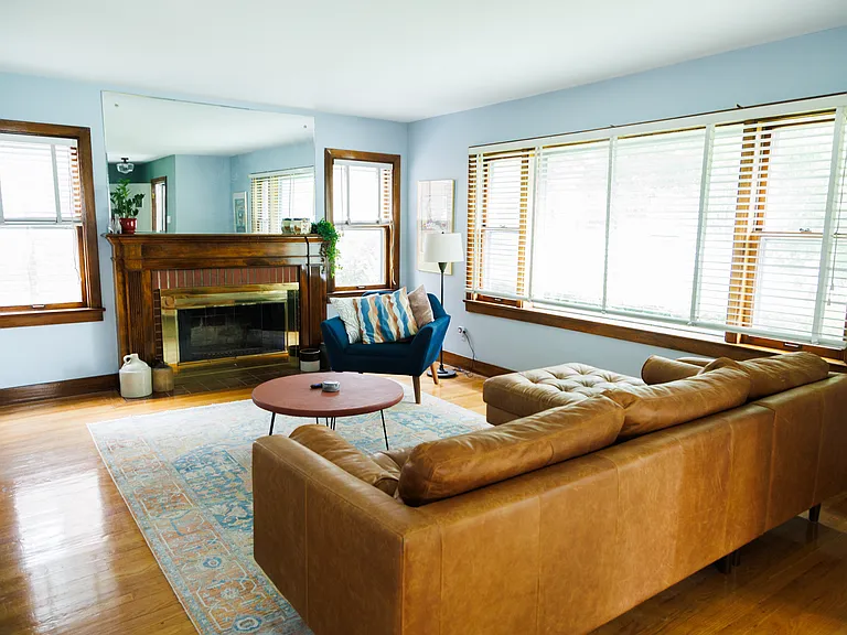 1122 Eastern Pkwy — Photo 3