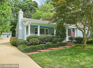 210 Noland St, Falls Church, VA 22046
