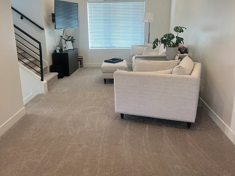 153 W Autumn Ln — Photo 31