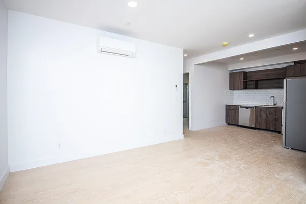 Rented by Oxford Property Group | media 33