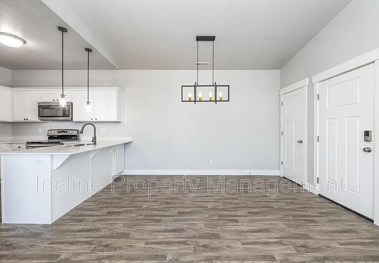 63 W Seasons Dr — Photo 5