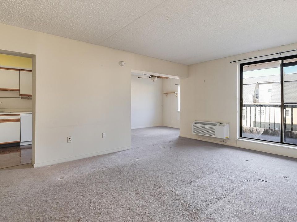 1st image of 200 Lombard St #532