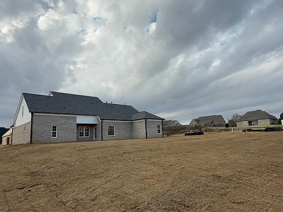 3rd image of 3140 Winterwood Dr