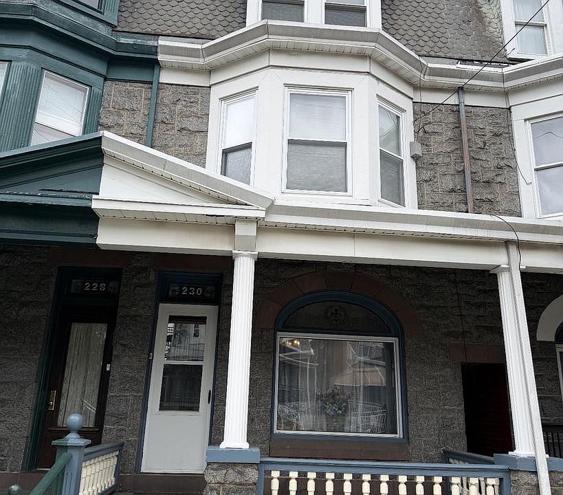 1st image of 230 W Douglass St