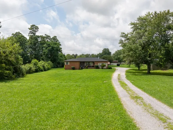 77 Prospect Rd, Fayetteville, TN 37334