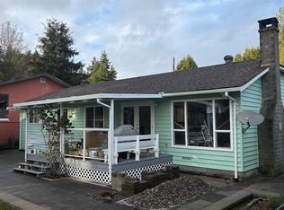 5757 Ebbtide St, Sechelt, BC V0N 3A3