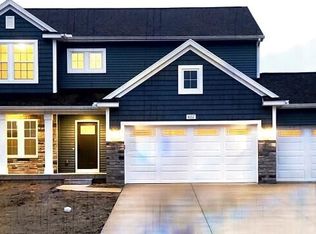 6157 Longhorn Trl, Stevensville, MI 49127