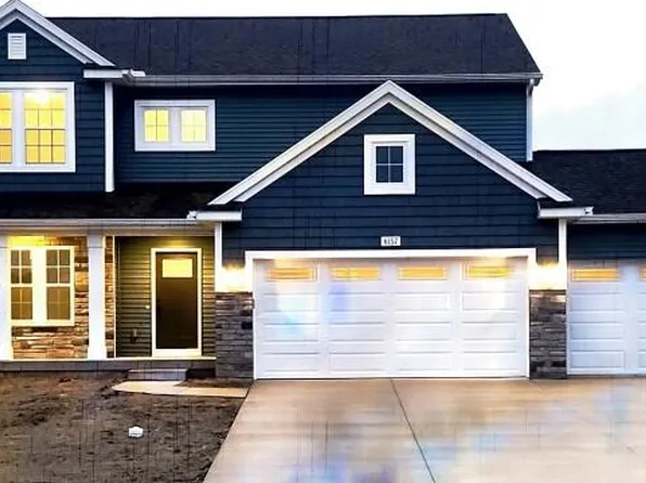 6157 Longhorn Trl, Stevensville, MI 49127