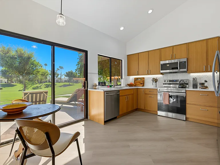 54960 Shoal Crk — Photo 7
