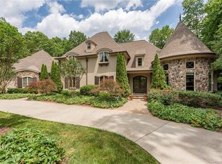 3006 Kings Manor Dr, Matthews, NC 28104