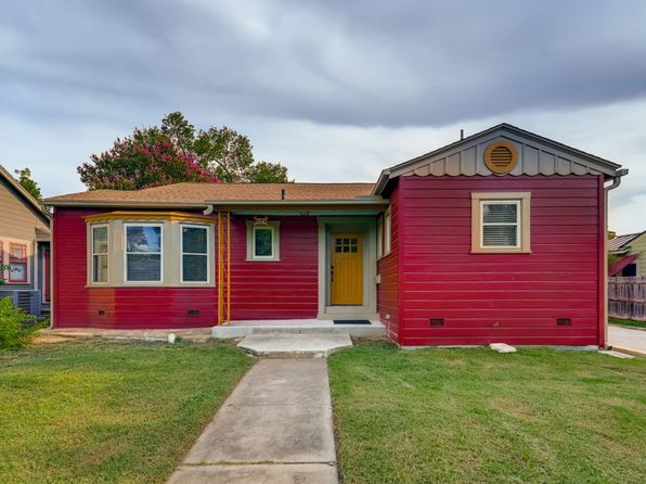 2040 W Mistletoe Ave
