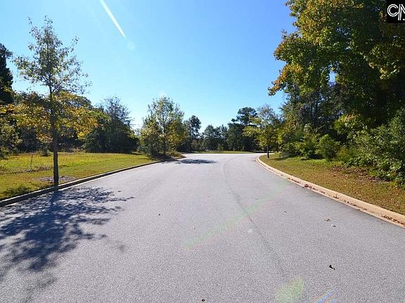2nd image of 15 Blythe View Ct #9