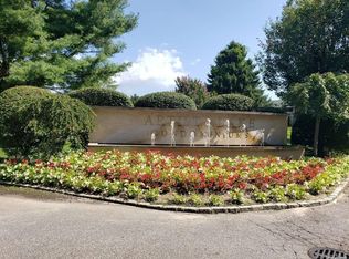193 Artist Lake Dr, Middle Island, NY 11953