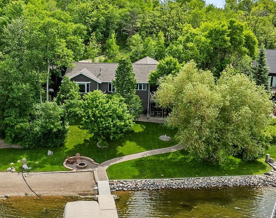 1st image of 47 N Lake Park Rd