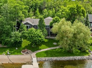 47 N Lake Park Rd, Bottineau, ND 58318