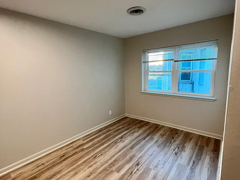456 Bingaman St #4C — Photo 8