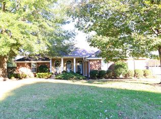 4510 Meadow Brook Dr, Tupelo, MS 38801