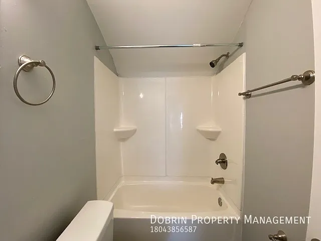 307 W Grace St — Photo 8