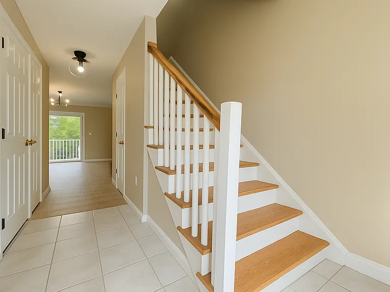33 Talbot Ln #3 — Photo 7