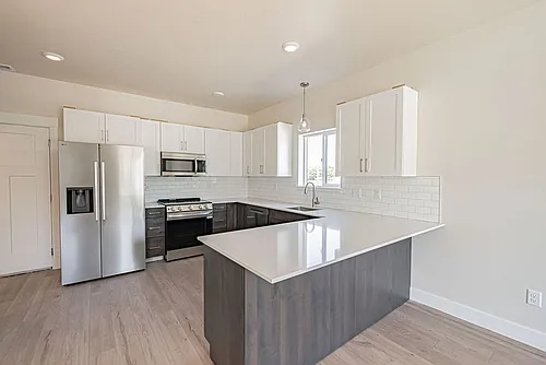 351 E Lorene St Photo 1