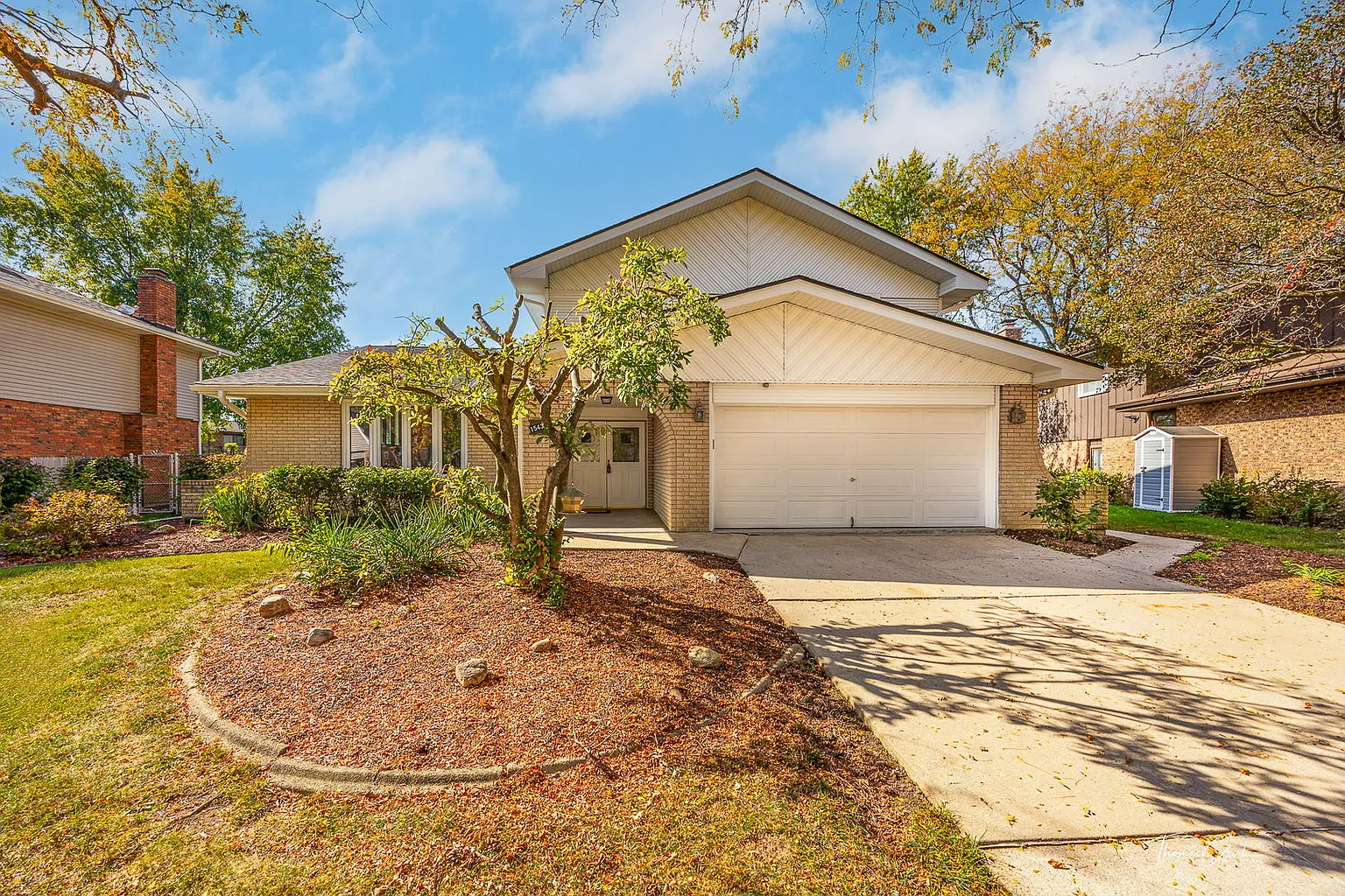 15432 Teebrook Dr photo 1