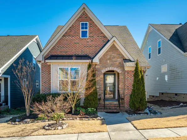 2099 Great Ridge Pkwy, Chapel Hill, NC 27516