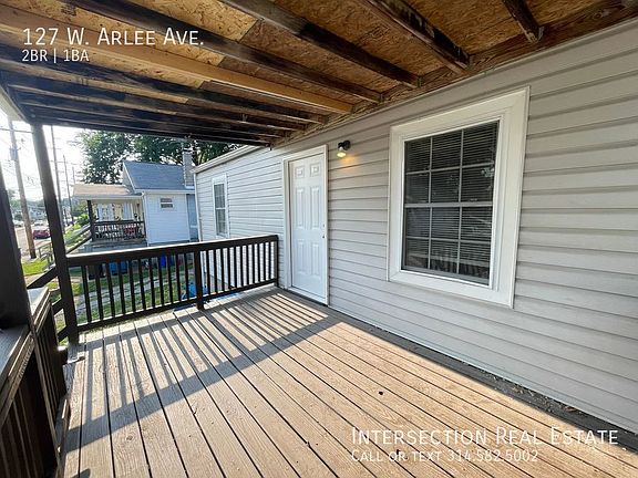 4th image of 127 W Arlee Ave