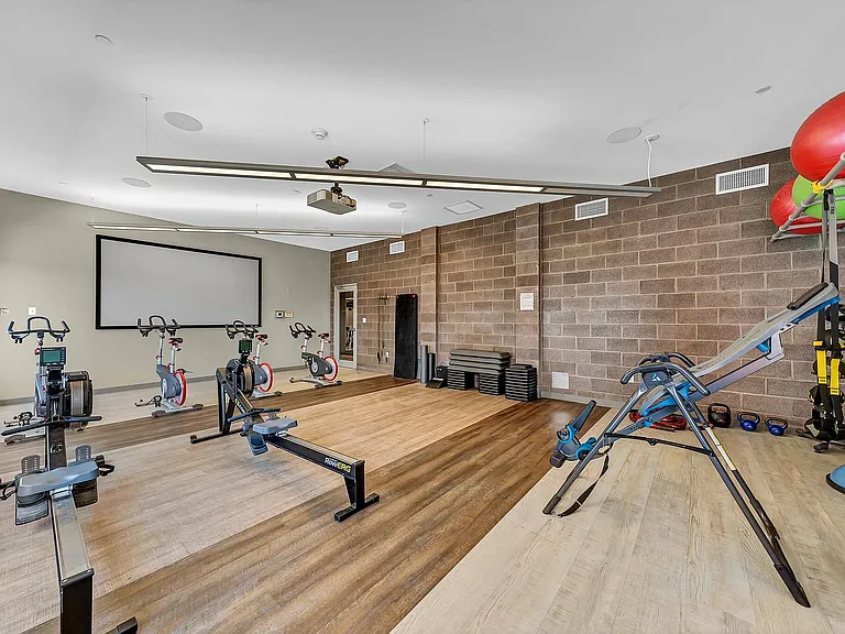 Spin and Conditioning Room