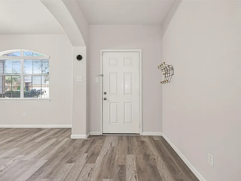 21711 Crest Peak Way — Photo 5