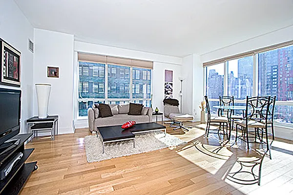Rented by Nest Seekers International | media 3