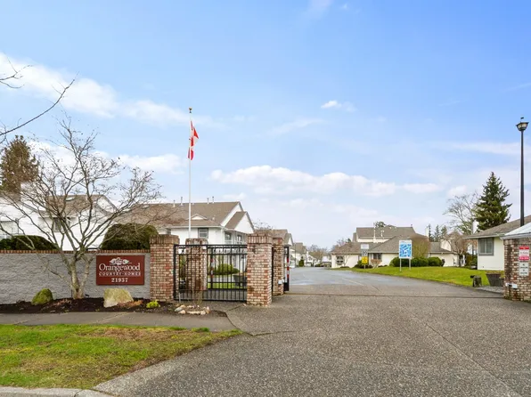 21937 48th Ave #1008, Langley, BC V3A 8C3