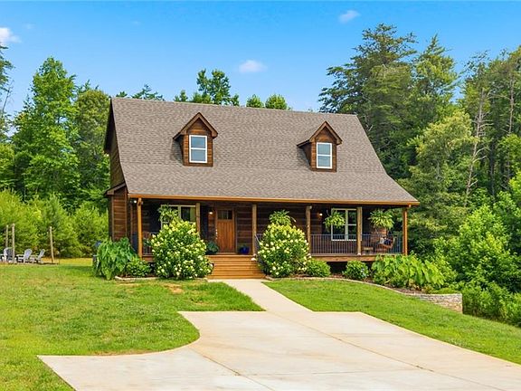 2nd image of 38 Nimblecrest Way