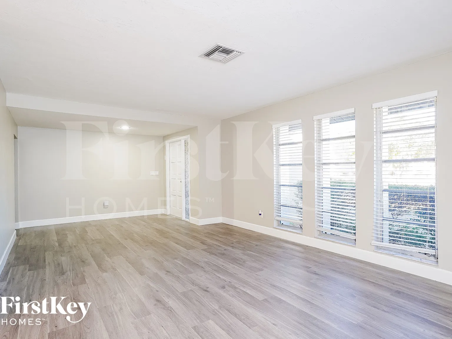3 bed, 2.0 bath, 1873 sqft, $2,195 — Photo 4