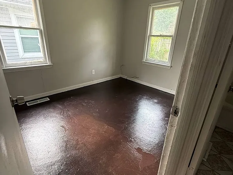 12510 Summerland Ave — Photo 16