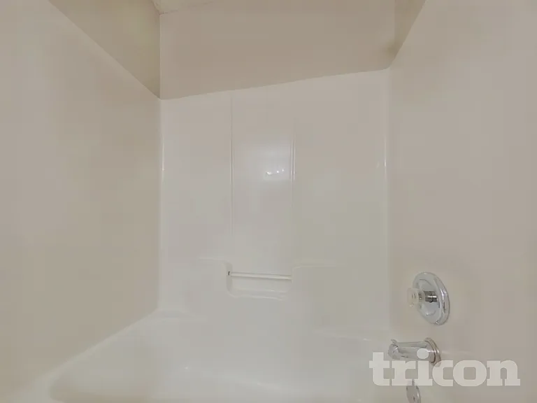 404 Castle Ridge Dr — Photo 14