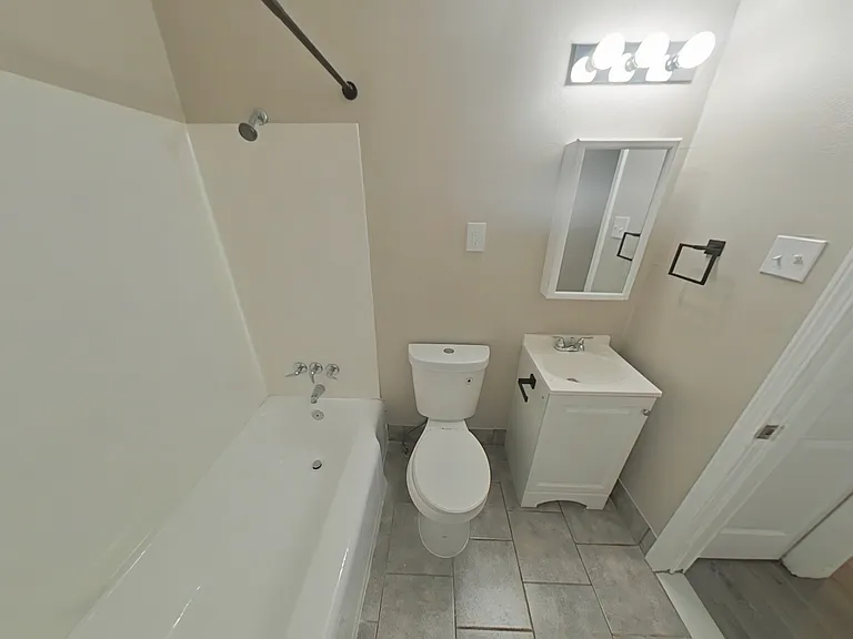11099 Dodge Ave — Photo 6