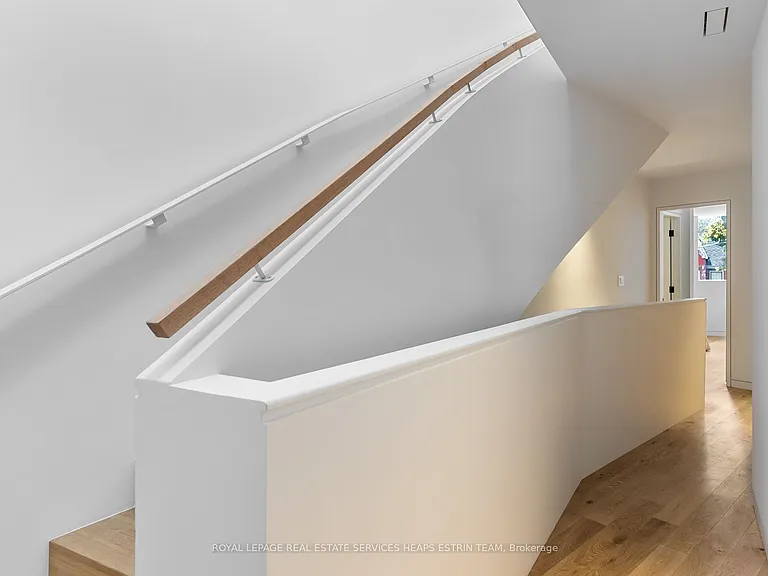 44 Foxley St — Photo 12