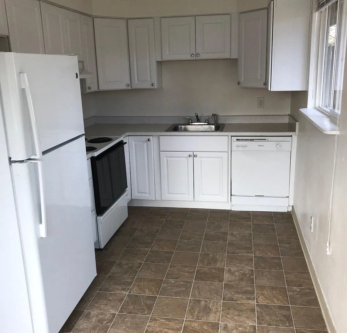 2 bed, 800 sqft, $1,950 — Photo 4