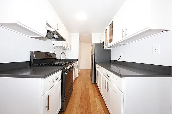 Rented by Corcoran | media 34