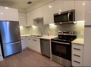 1400 W Koenig Ln, Austin, TX 78756