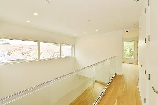 Rented by Compass | media 20