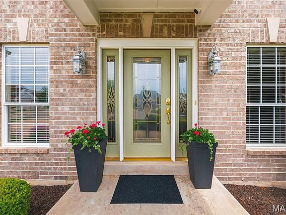 4th image of 723 Hawk Run Dr